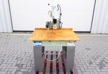 ТОРЦОВАЯ ПИЛА DEWALT ДВИГАТЕЛЬ: 2,2 кВт СТОЛЕШНЯ: 950x700 мм