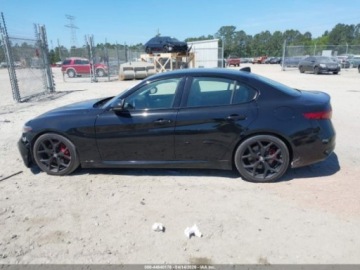 Alfa Romeo Giulia II Sedan Facelifting 2.0 Turbo 280KM 2020 Alfa Romeo Giulia Rwd 2020 2.0 Benzyna 280KM, zdjęcie 1