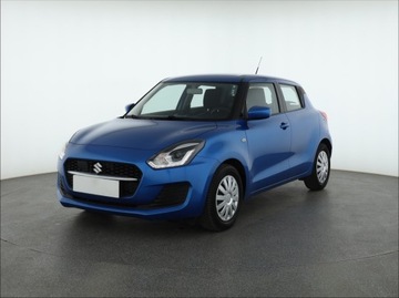 Suzuki Swift VI Hatchback Facelifting 1.2 DualJet SHVS 83KM 2020 Suzuki Swift 1.2, Salon Polska, Automat, VAT 23%, zdjęcie 1