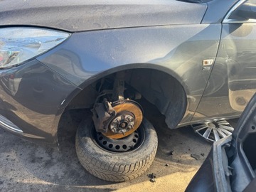 BLATNÍK LEVÝ PŘEDNÍ OPEL INSIGNIA A