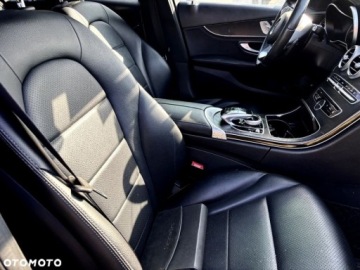 Mercedes Klasa C W205 2016 Mercedes-Benz Klasa C Mercedes-Benz Klasa C 300 7G-TRONIC Exclusive 2.0, zdjęcie 13