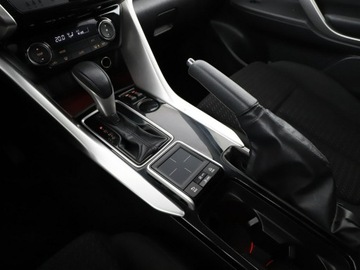 Mitsubishi Eclipse Cross SUV 1.5 T 163KM 2018 Mitsubishi Eclipse Cross automat klima auto grzane, zdjęcie 26