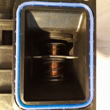 FEBI ТЕРМОСТАТ CITROEN BERLINGO C4 C5 1.6 HDI