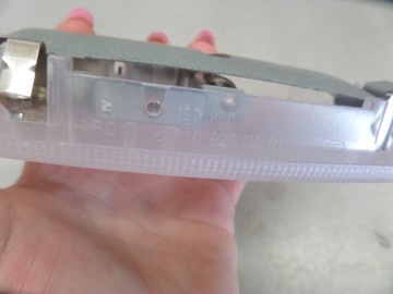 ЗАДНИЙ ФОНАРЬ САЛОНА MERCEDES W203 C-CLASS 2108203401