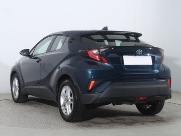 Toyota C-HR I Crossover Facelifting 1.8 Hybrid 122KM 2022 Toyota C-HR 1.8 Hybrid, Serwis ASO, Automat, zdjęcie 3