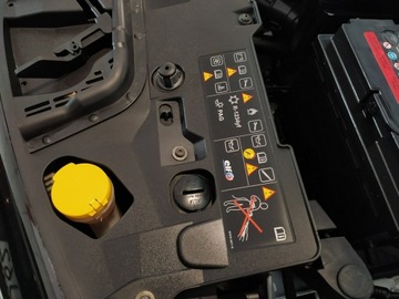 Renault Clio IV Hatchback 5d Facelifting 1.2 75KM 2017 Renault Clio 1,2 75KM Limited ,Bezwypadkowy, zdjęcie 13