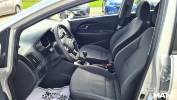 Kia Rio III Hatchback 3d 1.4 DOHC CVVT 109KM 2011 Kia Rio 1.4benz 109KM manual 6 biegow klima el szyby 1.4 Benzyna 109KM, zdjęcie 30