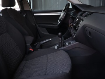 Skoda Octavia III Liftback 1.4 TSI  150KM 2016 Skoda Octavia 1.4 TSI, Salon Polska, Klima, zdjęcie 8