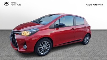 Toyota Yaris III Hatchback 5d Facelifting Hybrid 100KM 2016 Toyota Yaris Hybrid 100 Premium III (2011-2019)