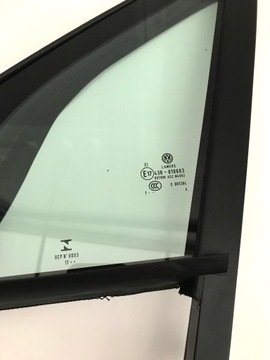 VW TOUAREG III SZYBA TRÓJKĄT PRZÓD LEWA 760845113A