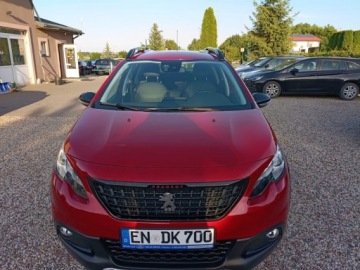 Peugeot 2008 I SUV Facelifting 1.2 PureTech 110KM 2017 Peugeot 2008 Peugeot 2008 1.2 Benzyna 110 KM Bogate Wyposazenie Kamera Nav