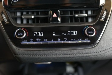 Toyota Corolla XII Hatchback 1.8 Hybrid 122KM 2020 Toyota Corolla 1.8 Hybrid GR Sport 1.8 Hybryda 122KM, zdjęcie 36