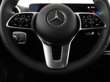 Mercedes CLA C118/X118 Shooting Brake 2.0 200d 150KM 2021 Mercedes CLA 200 automat full LED navi klima auto, zdjęcie 20