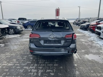 Volkswagen Golf VII Variant Facelifting 1.5 TSI BMT 130KM 2020 Volkswagen Golf Podgrz Klimatronik Czujniki park., zdjęcie 2