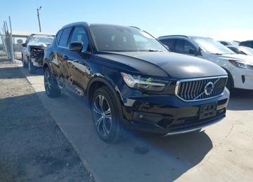 Volvo XC40 2021 Volvo XC 40 T5 Inscription 2021 2.0l W Transporcie 2.0 Benzyna 247KM