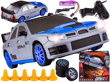 SAMOCHÓD DO DRIFTU, AUTO RC DRIFT SREBRNY 2,4 GHZ 4WD