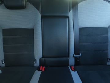 DS 4 I Hatchback Facelifting 2015 1.2 PureTech 131KM 2016 Citroen DS4 1.2 PureTech, Skóra, Navi, Xenon, zdjęcie 9