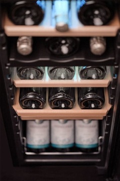 Отдельностоящая винная полка Cavin NC-18B Northern Collection на 18 штук