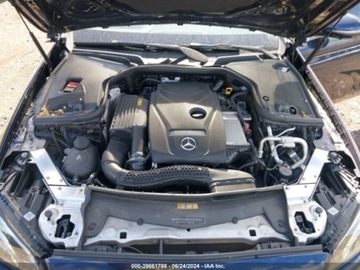 Mercedes Klasa E W213 2019 Mercedes-Benz Klasa E 2019 Mercedes-Benz E-Class E 300 4MATIC Sedan 2.0, zdjęcie 10