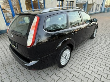 Ford Focus II 2010 Ford Focus Lift 1.8B 2010r GHIA Climatronic Tablet, zdjęcie 3