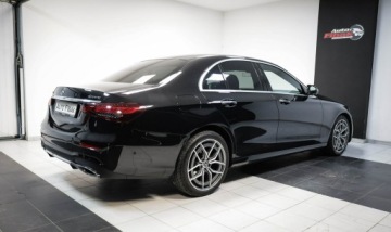 Mercedes Klasa E W213 Limuzyna 2.0 220d 194KM 2020 Mercedes E 220 *4Matic*AMG*Salon Polska*I, zdjęcie 11