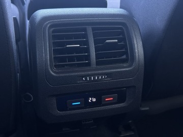 Volkswagen Touran III 1.8 TSI 180KM 2018 Volkswagen Touran Panorama! LED! Duży ekran! Nawig, zdjęcie 20