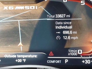 BMW X6 G06 2021 BMW X6 M50i 2021 4.4 Benzyna 523KM, zdjęcie 11