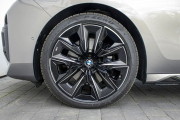 BMW Seria 7 G70 Sedan 3.0 40d 299KM 2024 BMW 740 xDrive Limuzyna Demo, Koła zimowe w, zdjęcie 9