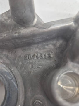 Triumph Thruxton R/RS (23) Верхняя пластина подвески