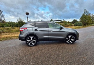 Nissan Qashqai II Crossover 1.2 DIG-T 115KM 2017 Nissan Qashqai Nissan Qashqai 1.2 DIG-T N-Connecta Xtronic EU6 1.2 Benzyna, zdjęcie 3