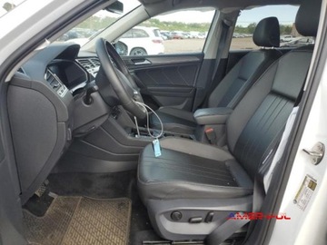 Volkswagen Tiguan II 2022 Volkswagen Tiguan 2022 r. 2,0L 4x4 2.0 Benzyna 184KM, zdjęcie 7
