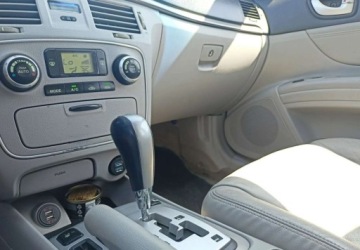 Hyundai Sonata IV Sedan 3.3 i V6 24V 233KM 2005 Hyundai Sonata Hyundai Sonata 3.3 V6 GLS Prestige 3.3 BenzynaLPG 233KM, zdjęcie 10