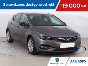 Opel Astra K Hatchback Facelifting 1.2 Turbo 145KM 2021 Opel Astra 1.2 Turbo, Salon Polska, Skóra, Klima