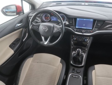 Opel Astra K Hatchback 5d 1.4 Turbo 150KM 2016 Opel Astra 1.4 T, Salon Polska, Serwis ASO, Skóra, zdjęcie 6