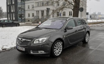Opel Insignia I Sports Tourer 2.8 V6 Turbo ECOTEC 260KM 2009 Opel Insignia 2,8 (260KM) LPG 4x4 Bezwypadkowy 190 tys. km 2.8 BenzynaLPG