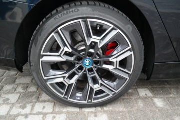 BMW Seria 5 G90-91 2024 BMW 550 BMW 550e M Professional M Pro HAK Adaptive, zdjęcie 35