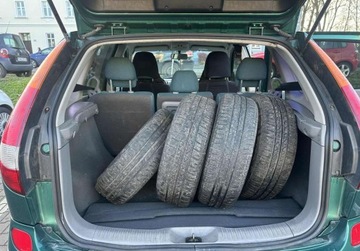 Nissan Almera Tino 1.8 114KM 2002 Nissan Almera Tino 2002, 1.8 benzyna 1.8 Benzyna 114KM, zdjęcie 1