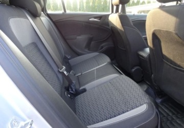 Opel Astra K Sportstourer Facelifting 1.5 Diesel 122KM 2021 Opel Astra Okazja 1.5 Diesel 122KM, zdjęcie 9