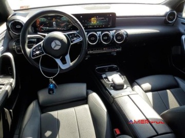 Mercedes CLA C118/X118 2019 Mercedes-Benz CLA 2019 r., 2,0L A 220 2.0 Benzyna 208KM, zdjęcie 8