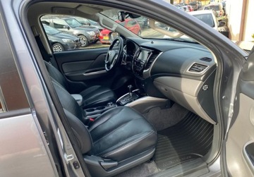 Mitsubishi L200 V Double Cab 2.4  181KM 2018 Mitsubishi L200 2.5 180 KM 2018 rok 2.4 Diesel 181KM, zdjęcie 13