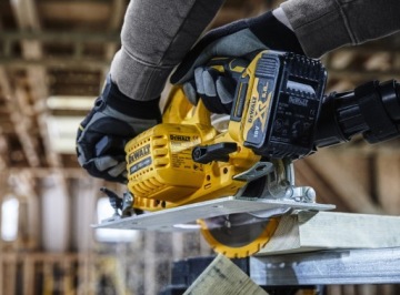 КОМБО набор из 6 инструментов 3х5Ач 18В DeWalt DCK623P3