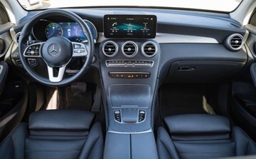 Mercedes GLC C253 2019 Mercedes-Benz GLC Mercedes-Benz Klasa GLC GLC 300 4Matic 258KM 2.0 Benzyna, zdjęcie 9