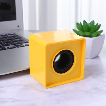 РУЧНОЙ МИКРОФОН С ЛОГОТИПОМ КВАДРАТНЫЙ КУБ