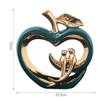 Современная керамическая статуя с декоративными фруктами