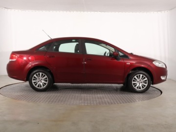 Fiat Linea Sedan 1.4 77KM 2011 Fiat Linea 1.4, Salon Polska, Klima, zdjęcie 5