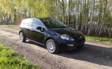 Fiat Punto Punto Evo Hatchback 5d  1.3 Multijet 16v DPF Start&amp;Stop 95KM 2011 Fiat Punto Fiat Punto 1.2 Diesel 95KM