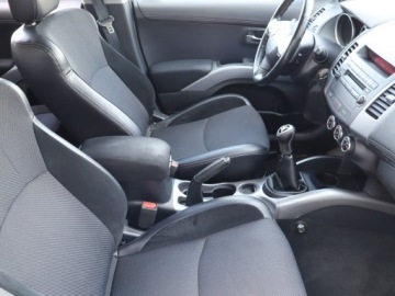 Mitsubishi Outlander II 2.0 MIVEC 147KM 2011 Mitsubishi Outlander 2.0, Salon Polska, zdjęcie 8