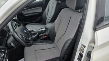 BMW Seria 1 F20-F21 Hatchback 5d 118i 170KM 2012 BMW 118 climatronic biała perła bixsenon duza, zdjęcie 18
