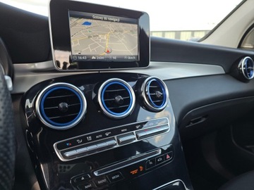 Mercedes GLC C253 SUV 2.0 250 211KM 2018 Mercedes-Benz GLC 250 2,0 Benzyna 210KM 4x4 Krajow, zdjęcie 22