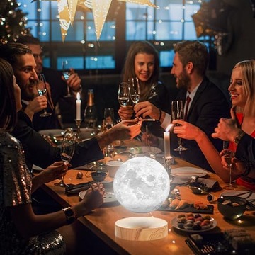 ЛЕВИТИРУЮЩАЯ ЛУНА НОЧНИК 3D MOON LED 3 ЦВЕТА